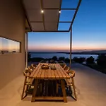 Avertosia Luxury Villa *