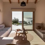Avertosia Luxury