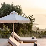 Avertosia Luxury Villa *