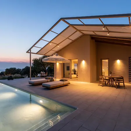 Avertosia Luxury Villa *