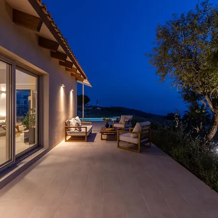 Avertosia Luxury