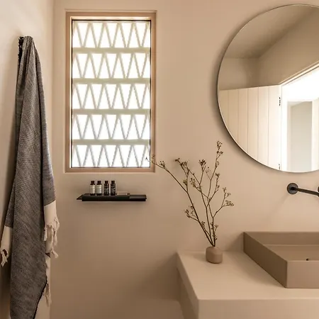 Avertosia Luxury * ארגוסטולי