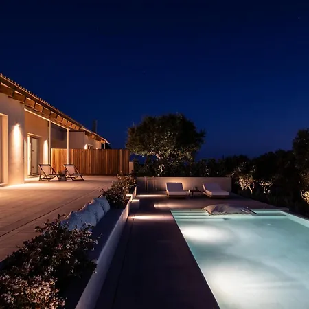 וילה Avertosia Luxury