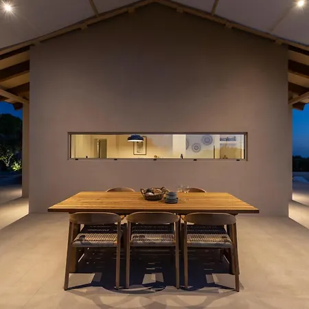 Avertosia Luxury וילה *