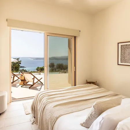 Avertosia Luxury וילה