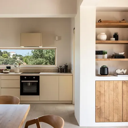 Avertosia Luxury וילה ארגוסטולי