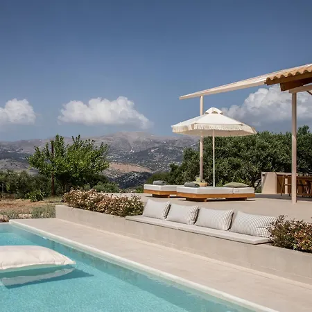 Avertosia Luxury ארגוסטולי