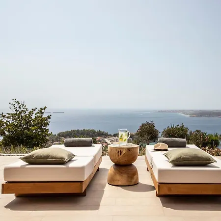 Avertosia Luxury Argostolion