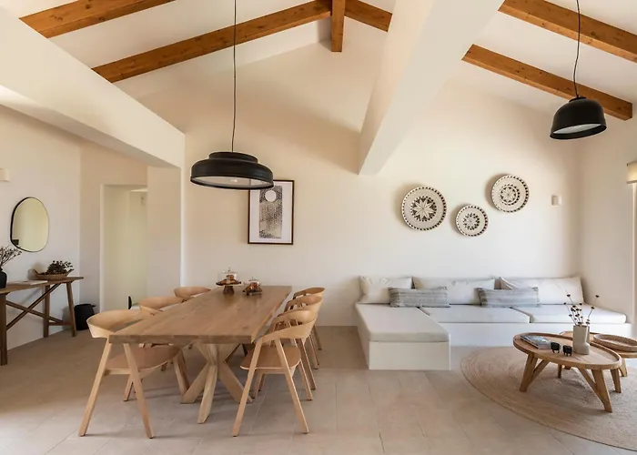 Avertosia Luxury Villa